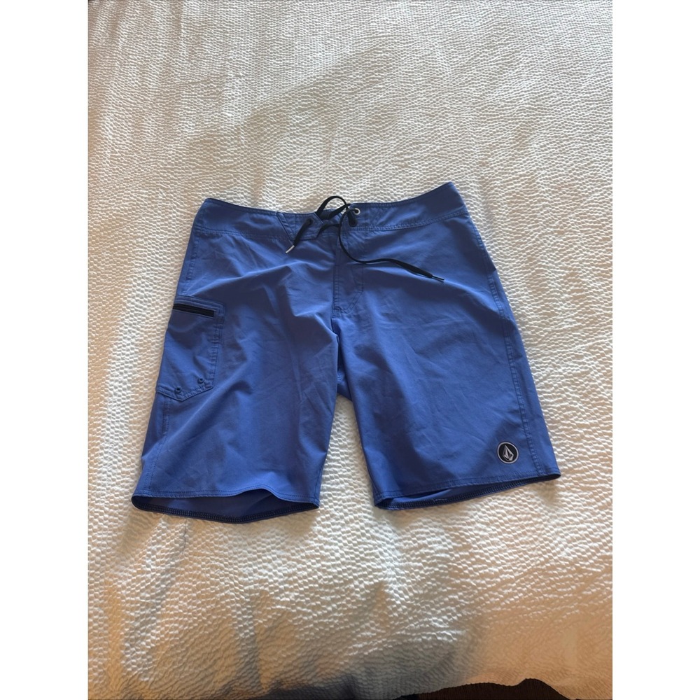 Volcom Board Shorts Men's Size 33